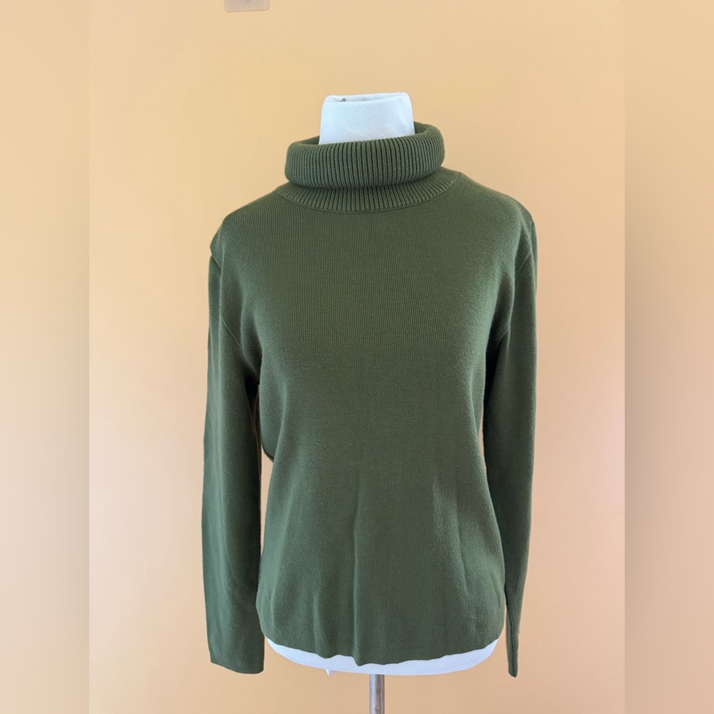 Bogner Olive Green Turtleneck Sweater - Womens, Size 10, EUC